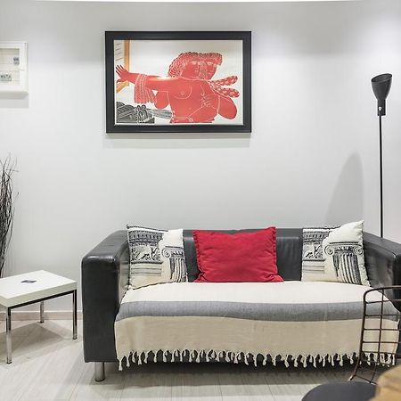 Acropolis Cozy Studio By Livin Urbban Athena Bagian luar foto