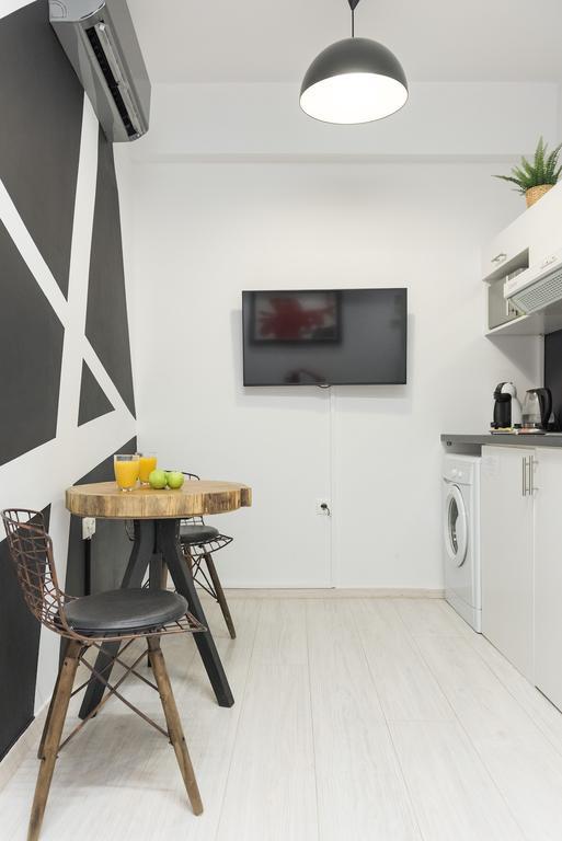 Acropolis Cozy Studio By Livin Urbban Athena Bagian luar foto